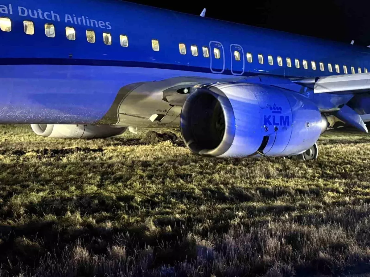 KLM Uçağı Norveç’te Acil İniş Yaptı