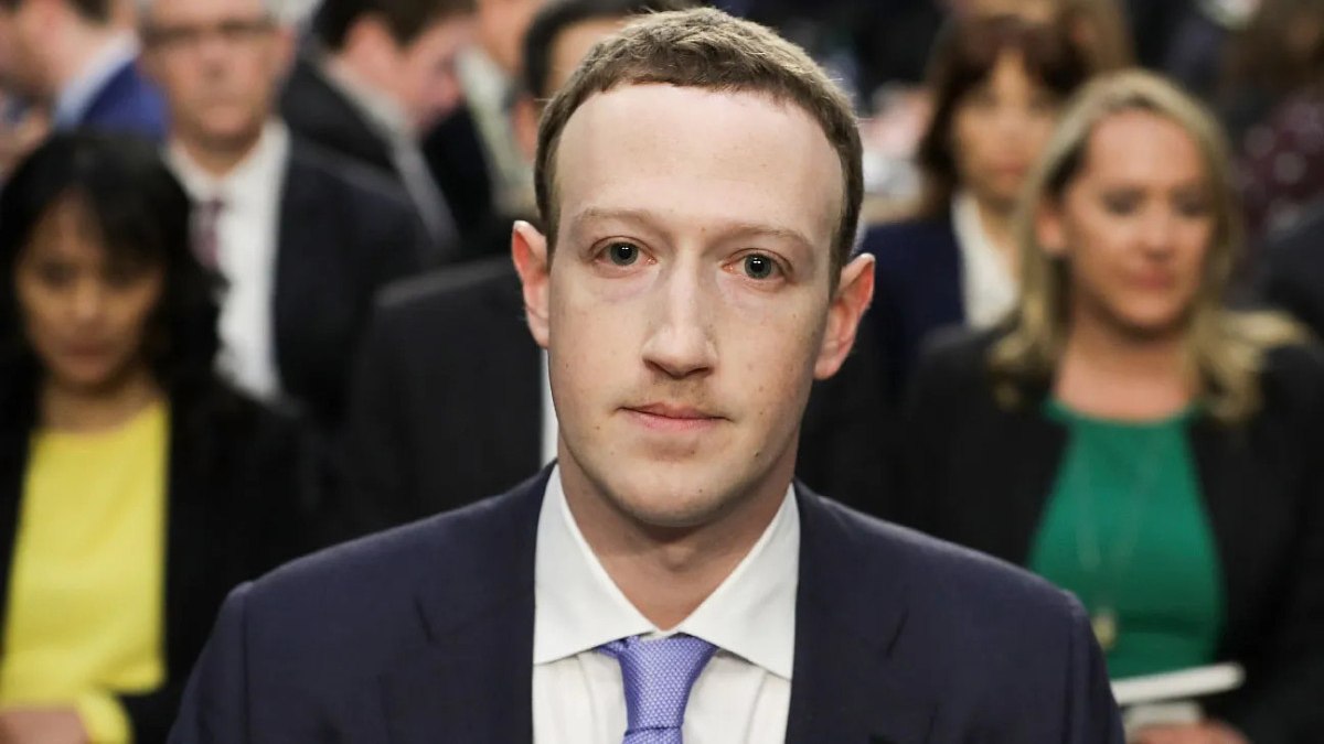 Mark Zuckerberg’dan bir itiraf daha: CIA mesajlarınızı okuyabilir