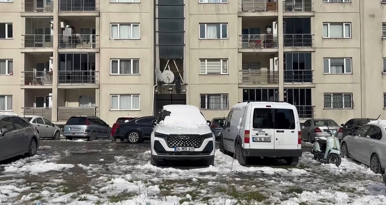 İstanbul’da dehşet: Ev arkadaşını bıçaklayarak öldürdü