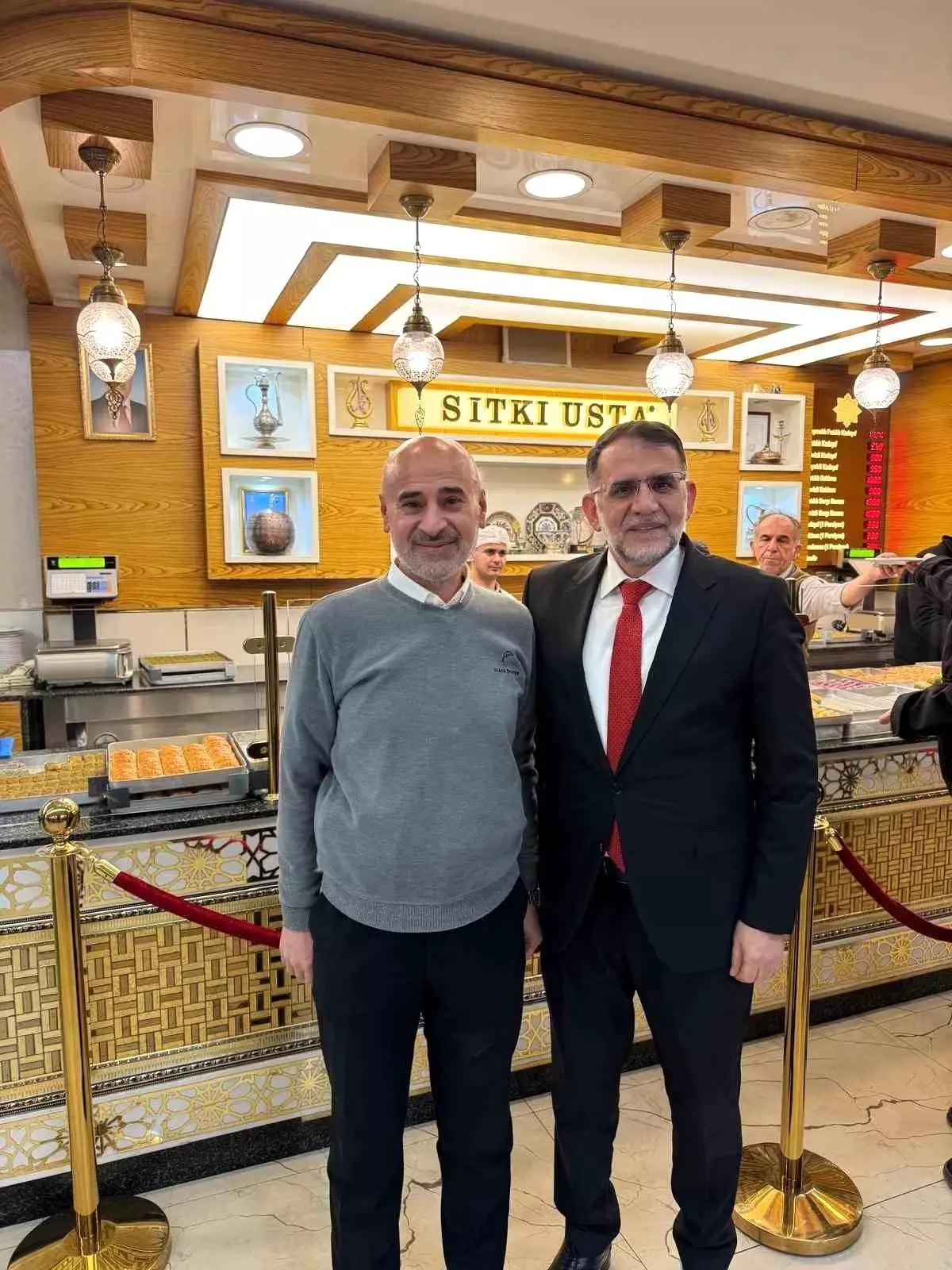 Sıtkı Usta’ya Makedon Ziyaretçi