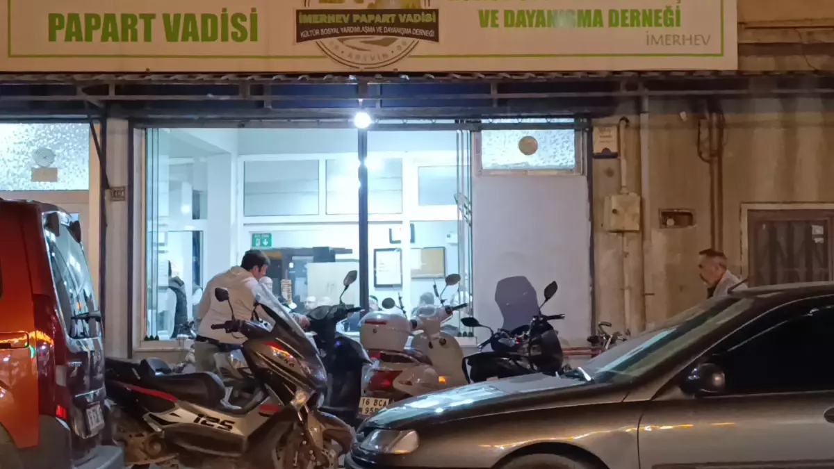 İnegöl’de Kavga: 1 Kişi Bıçakla Yaralandı